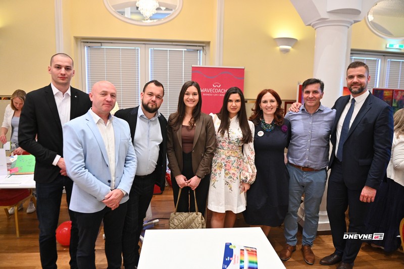 Održan 1. Ženski sajam, Predstavništvo Republike Srpske dalo podršku (FOTO)