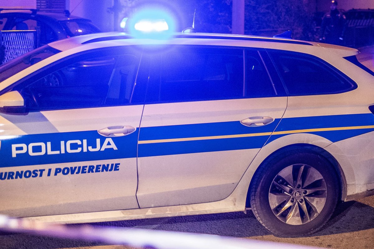 Teška nesreća u Hrvatskoj: Troje mrtvih u sudaru terenca sa migrantima i alfe