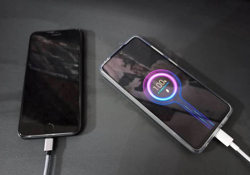 Evropska unija podsjetila korisnike mobilnih telefona na bitnu promjenu od 1. januara