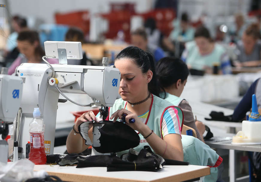 Srpska: Minimalac 950 KM sa toplim obrokom i minulim radom samo je jedan od prijedloga